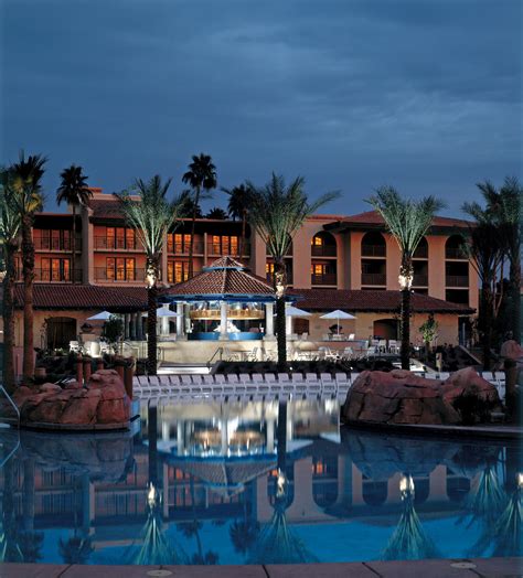 best hotels in phoenix with pools - Alexandria Sisson