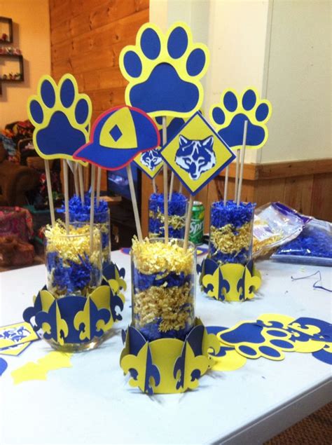 Blue & Gold Centerpieces using Cricut Cub Scout Cartridge Cub Scouts ...