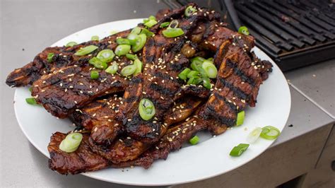 Kalbi - Korean BBQ Short Ribs Recipe - The Black Peppercorn