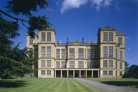 Historic Houses - The Elizabethan Manors of England