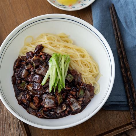 Best Jajangmyeon Recipe: Easy Homemade Guide 2024