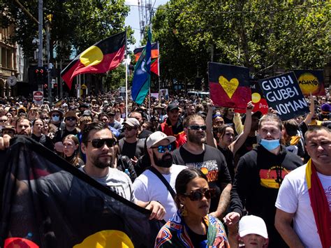 Thousands protest ‘invasion’ on divisive Australia holiday | Indigenous ...