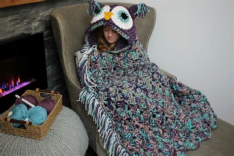 DIY Owl Blanket Will Turn You Into a Cozy Bird on the Couch