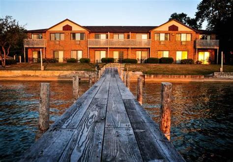 Lakeside Inn from $69. Clear Lake Hotel Deals & Reviews - KAYAK