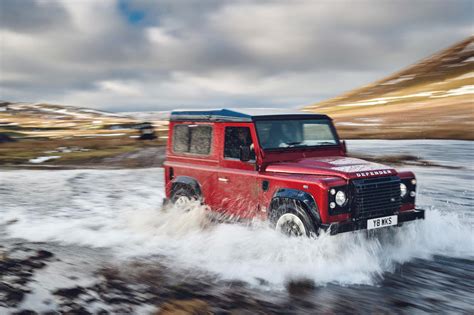 The Land Rover Defender Works V8 Edition - Gessato