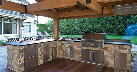 Outdoor Kitchens in Jacksonville, FL | Senior Citizen Discounts Available