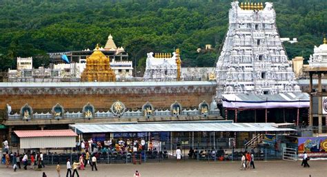 Tirupati Balaji Temple, Andhra Pradesh: A Travel Guide | Insight India ...