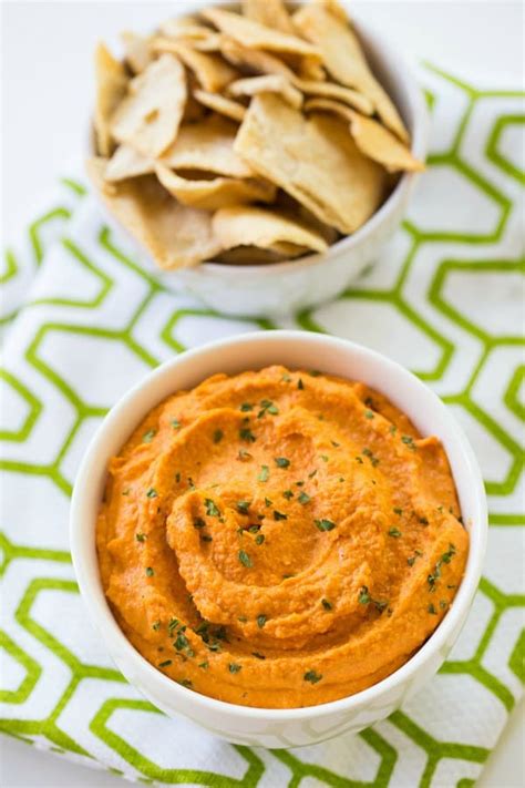 Roasted Red Pepper Hummus Recipe