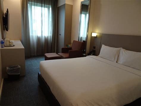 Strand Hotel (SG Clean Certified) in Singapore - Room Deals, Photos ...