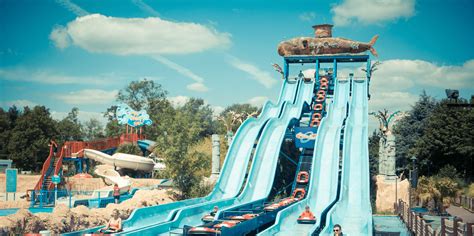 Depth Charge: Family Racing Water Slide | Thorpe Park Resort