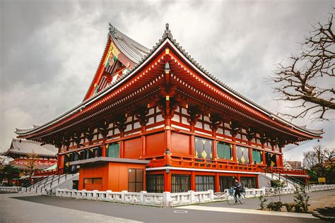 Achieve Zen Amongst the Chaos at Tokyo’s Oldest Temple