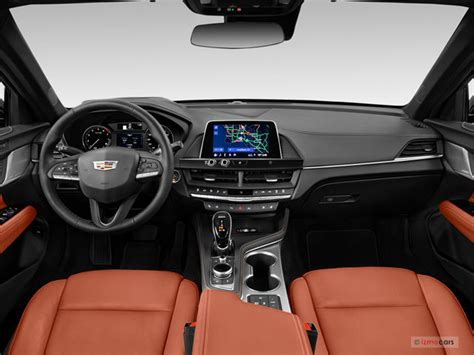 2020 Cadillac CT4: 21 Interior Photos | U.S. News