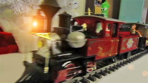 LGB Christmas Train Setup 🚂 (12.16.10 Vlog 34) - YouTube