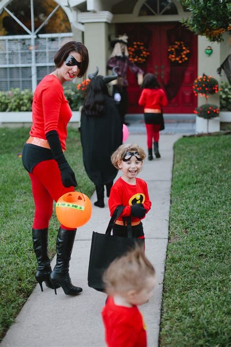 Easy Incredibles Family Costume | Life | Fresh Mommy Blog