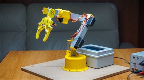 How To Make Robotic Arm Using Arduino Uno In 2020 Arduino Robot Arm ...