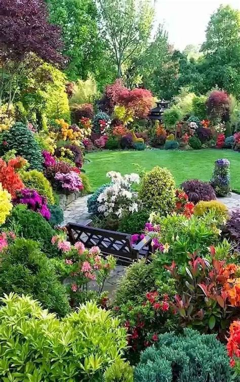 32 Lovely Flower Garden Design Ideas To Beautify Your Outdoor ...