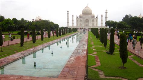 Taj Mahal, Agra – top visiting tips - Luxury Livvy