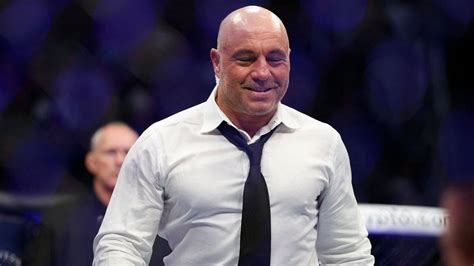 Fact Check: Does Popular UFC Commentator Joe Rogan Have Vitiligo? - The ...