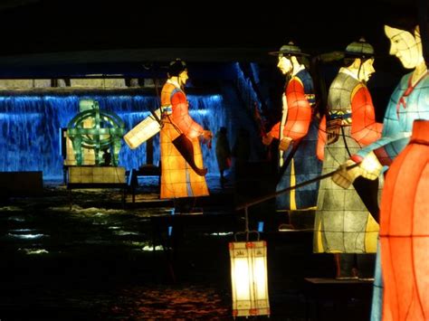 2012 Seoul Lantern Festival - (Cheonggyecheon Stream, downtown Seoul ...