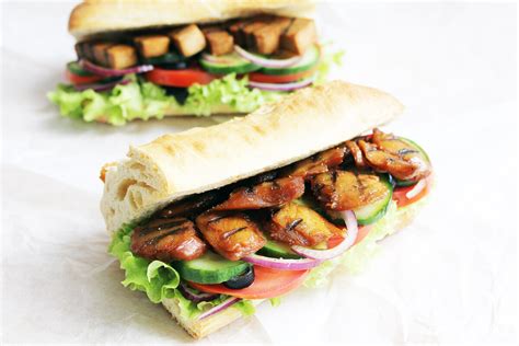 subway chicken teriyaki sandwich ingredients - cooked chicken