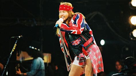 Axl Rose Was Left Completely Unchecked During Guns N' Roses’ 'Use Your ...