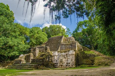 Lamanai Mayan Ruins in Belize: The Perfect Shore Excursion