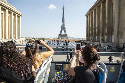 Paris Tootbus Discovery Hop-On Hop-Off Bus Tour 2023