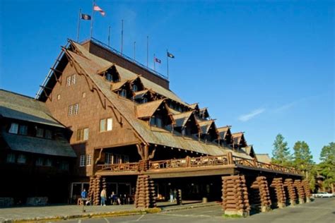 Old Faithful Inn - Yellowstone Insider