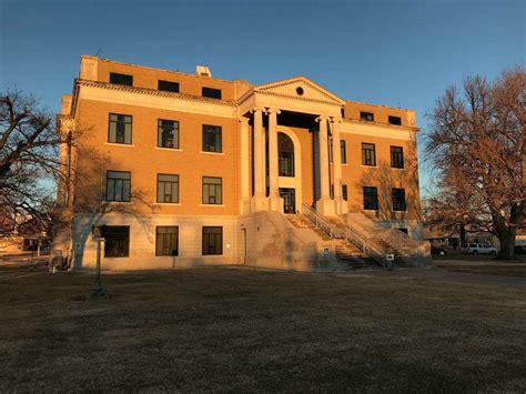 Pawnee County Courthouse to close Monday, Jan. 2