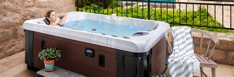 Best 2 Person Hot Tubs - Plug and Play Hot Tubs | Marquis