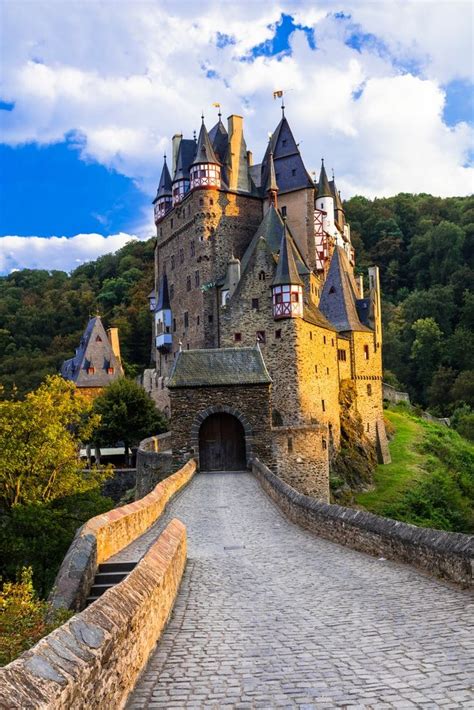 25 Most Beautiful Medieval Castles in the World - The Crazy Tourist ...