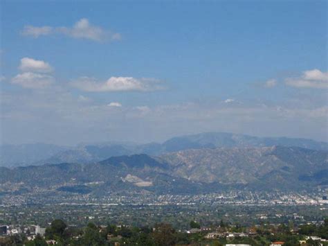 The San Fernando Valley is Still 'America's Suburb' | LAist