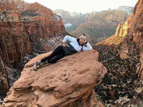 A Guide to Winter Hiking in Zion National Park | Halicopter Away