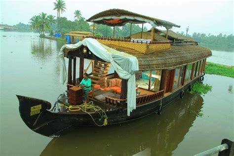 Kochi Private Tour: Overnight Alleppey Backwaters Luxury Houseboat ...