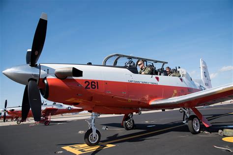 Navy Creates New Flight Instructor Billet Outside of Traditional Career ...