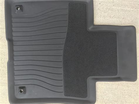 Amazon.com: Volvo 2015-2016 XC90 OEM Black Rubber Floor mats: Sports ...