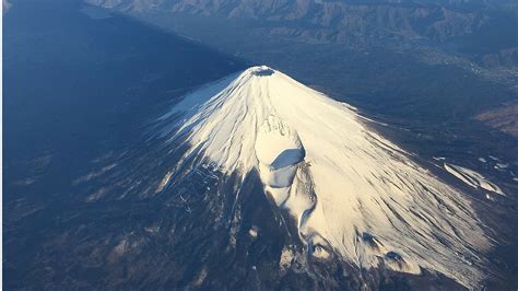 5 Exotic Mount Fuji Facts - Eskify