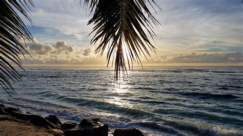 Sunset in Rarotonga Cook Islands NZ [OC] (4032x2268) https://ift.tt ...