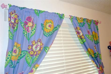 The Handy Dandy Helper: DIY Bedroom Curtains