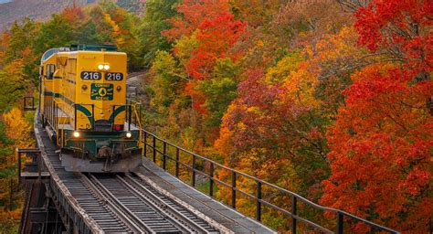 Where to Find the Best Fall Foliage Train Rides in New England