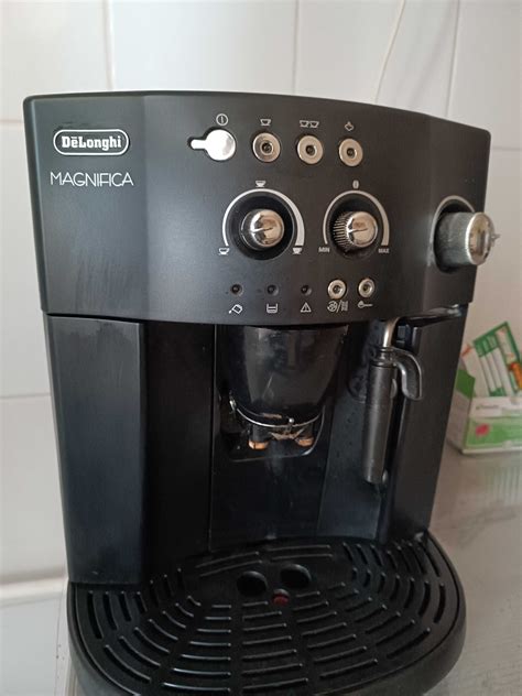 Expresor de cafea Delonghi Magnifica Sighisoara • OLX.ro