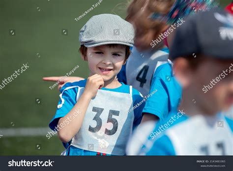 Young Preschool Children Running On Track Stock Photo 2143483383 ...