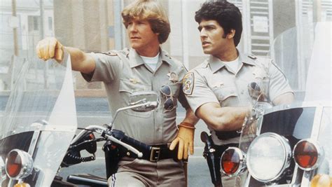 'CHIPS' movie gets mixed reviews from TV stars Larry Wilcox, Erik Estrada