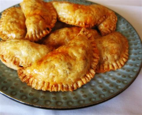 Beef Empanadas - Paint The Kitchen Red