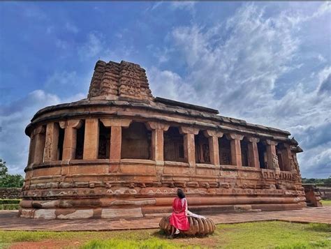 History of the Ancient Durga Temple of India - Owlcation