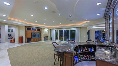 Boxing Legend Mike Tyson Pays $2.5 Million For Huge Las Vegas Mansion ...