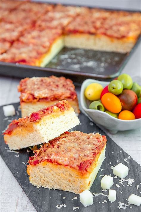 SFINCIONE: SICILIAN PIZZA RECIPE & HISTORY - all you need to know!