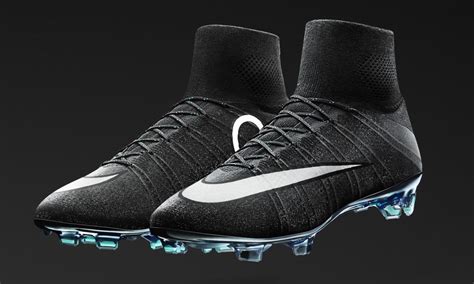 Footy News: NIKE MERCURIAL SUPERFLY CRISTIANO RONALDO GALA BOOT RELEASED