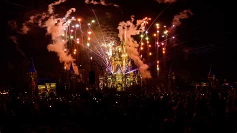 How Disney Does Fireworks | CNN