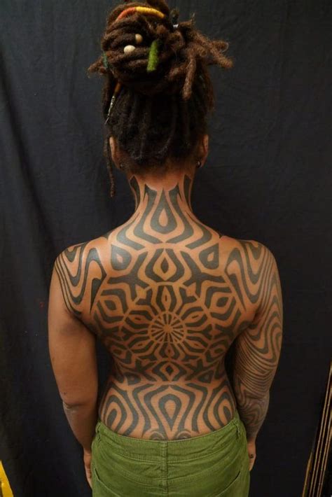 Lindos exemplos de tatuagens em pele negra - Tinta na Pele | Tatuagem ...